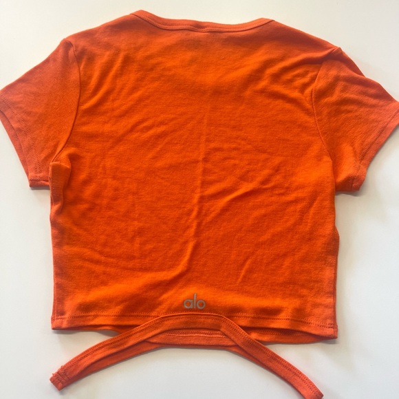 Alo Yoga Halo Cropped Strap Orange Tshirt sz XS - Picture 5 of 5